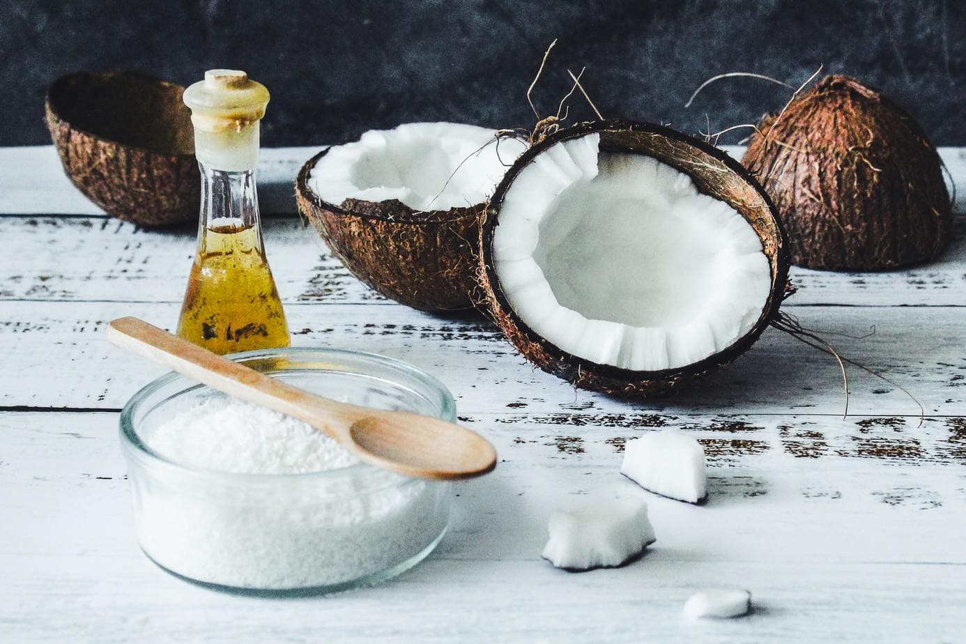 Jak olej kokosowy wpływa na naszą urodę?