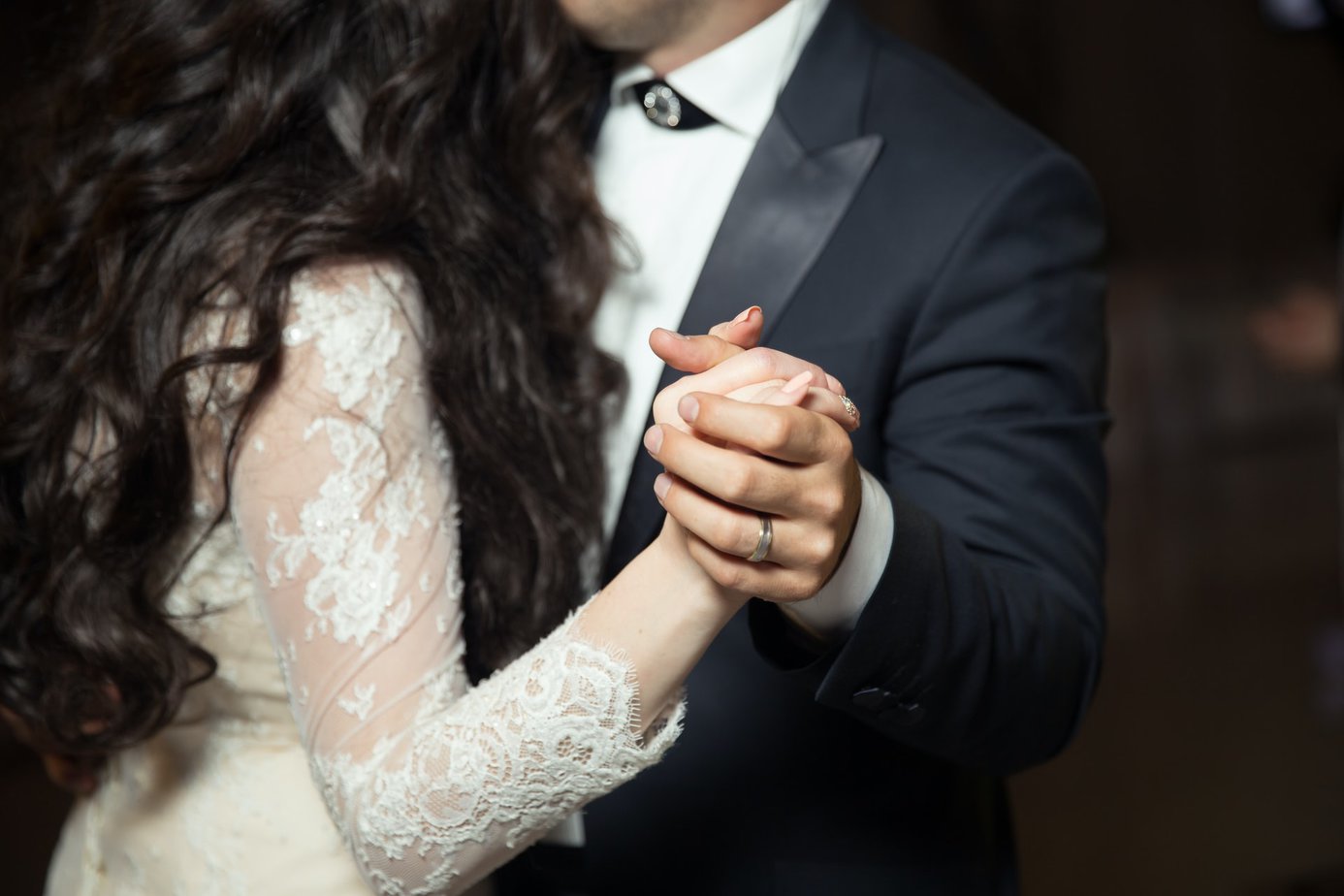 Ślubne stylizacje – propozycje dla niej i dla niego