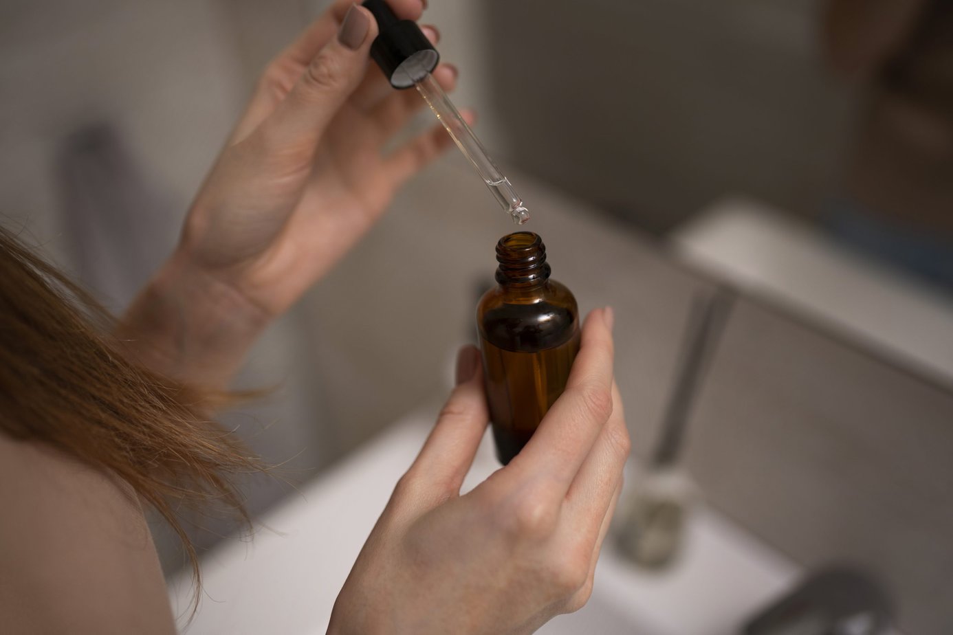 Serum do włosów – dlaczego warto go używać?